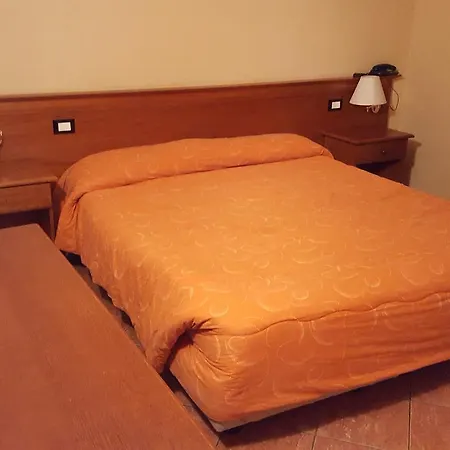 Ξενοδοχείο Ristorante Amalfitana 3*